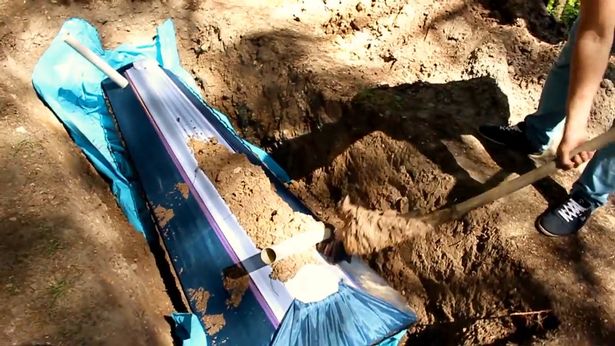 entierra-pacientes-vivos-2