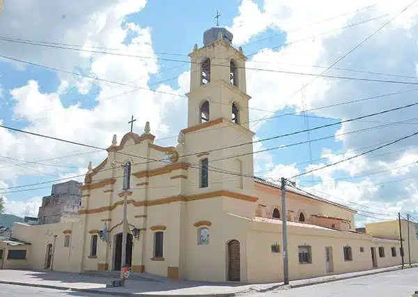 parroquia-de-la-santa-cruz-salta-salta.jpg