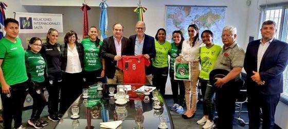 Selección Femenina de Fútbol de Bolivia 02