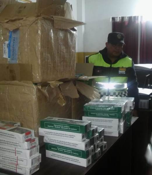 cigarrillos_y_hojas_de_coca