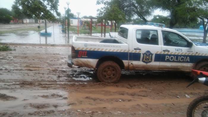 tormenta - policia 1