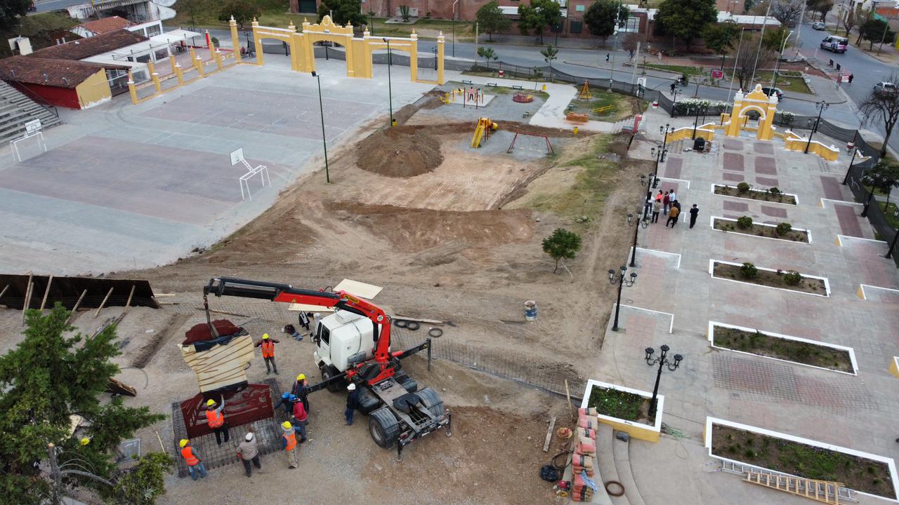 Obras Plaza España y Monumento Güemes 02
