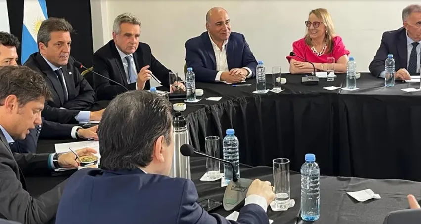 massa con gobernadores