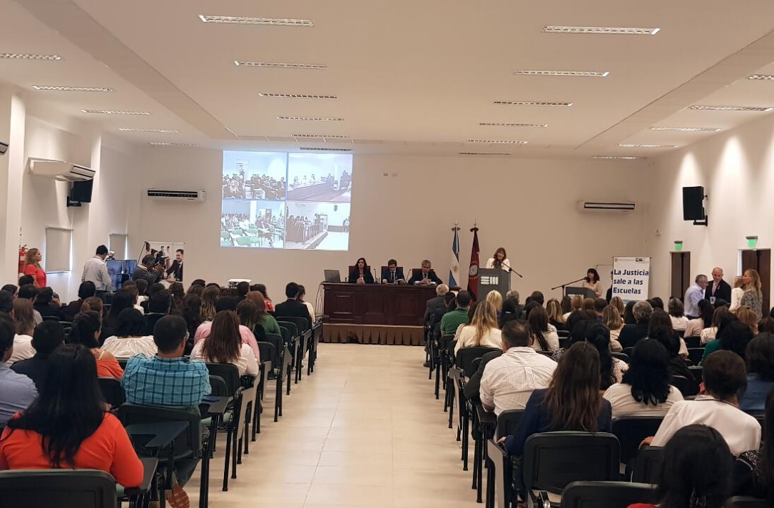 violencia contra la mujer Catalano