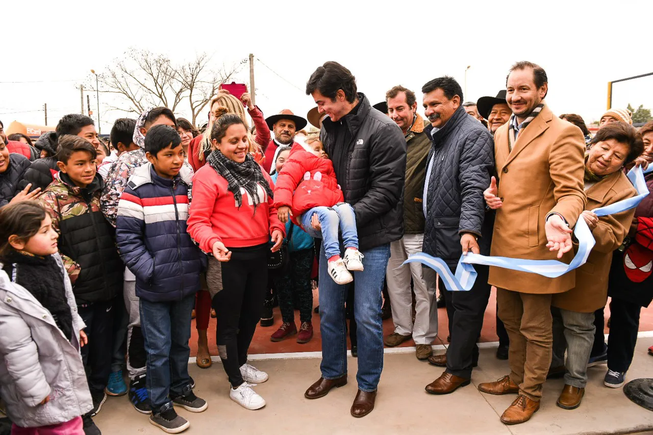 Inauguración de la Plaza y Pavimento-30