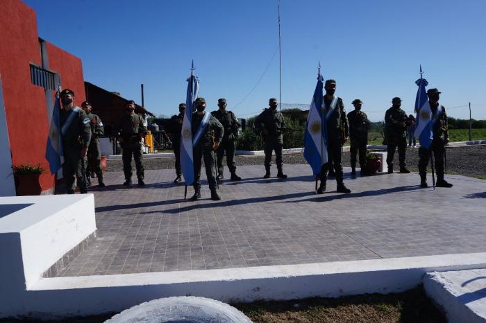 Ceremonias Aniversario de los 43 Gendarmes CaiĚdos actos de servicio06