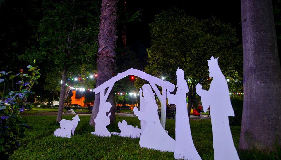 Plaza Serapio Gallegos 02