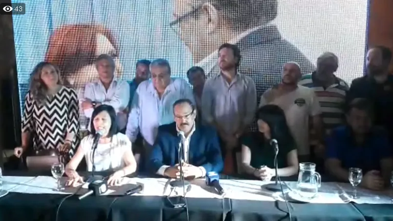 frente de todos patios