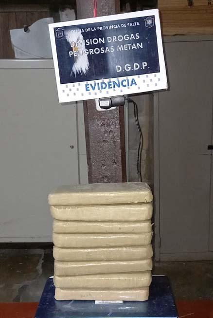 8 kg de marihuana incautados