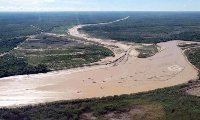 Luego de la crecida, el río Pilcomayo continúa bajando su nivel