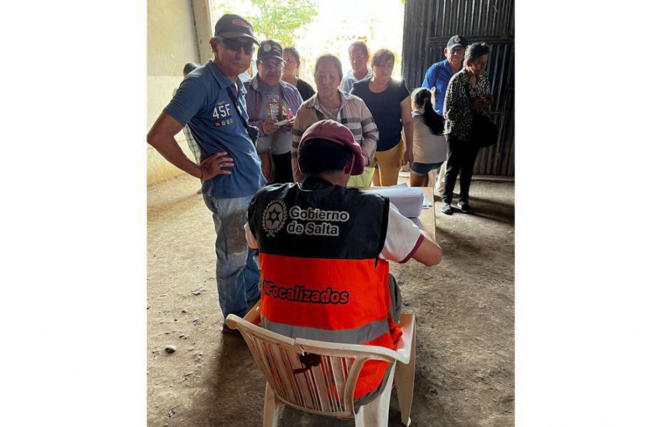 4794-familias-originarias-de-pichanal-urundel-e-hipolito-yrigoyen-recibieron-modulos-focalizados