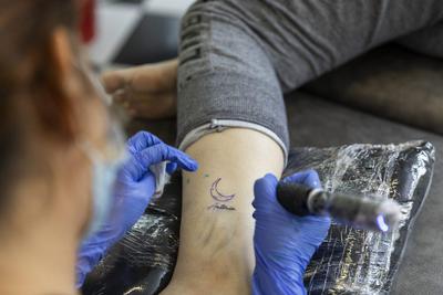 Tatuadora De Salta Insta A Regular El Oficio Por Seguridad Del Cliente