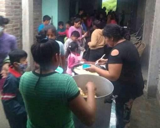 Cena navideña: un comedor junta donaciones para poder darle de comer a más de 300 personas