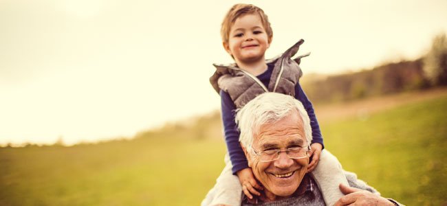 abuelo y nieto