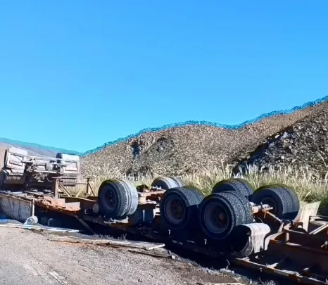 CAMIÓNVOLCADORUTA51