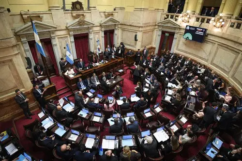 senadores