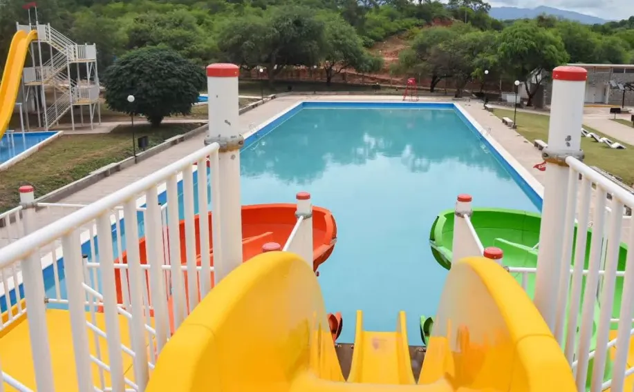 parque acuático moldes