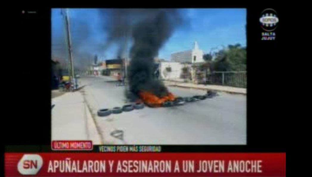 queman gomas pidiendo seguridad