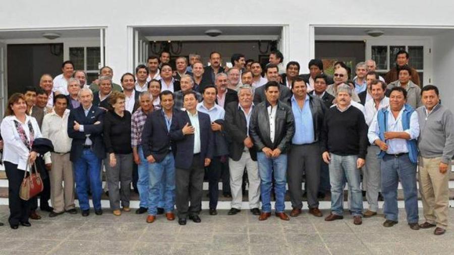 10-FAVELA FRENTE A MARACANA