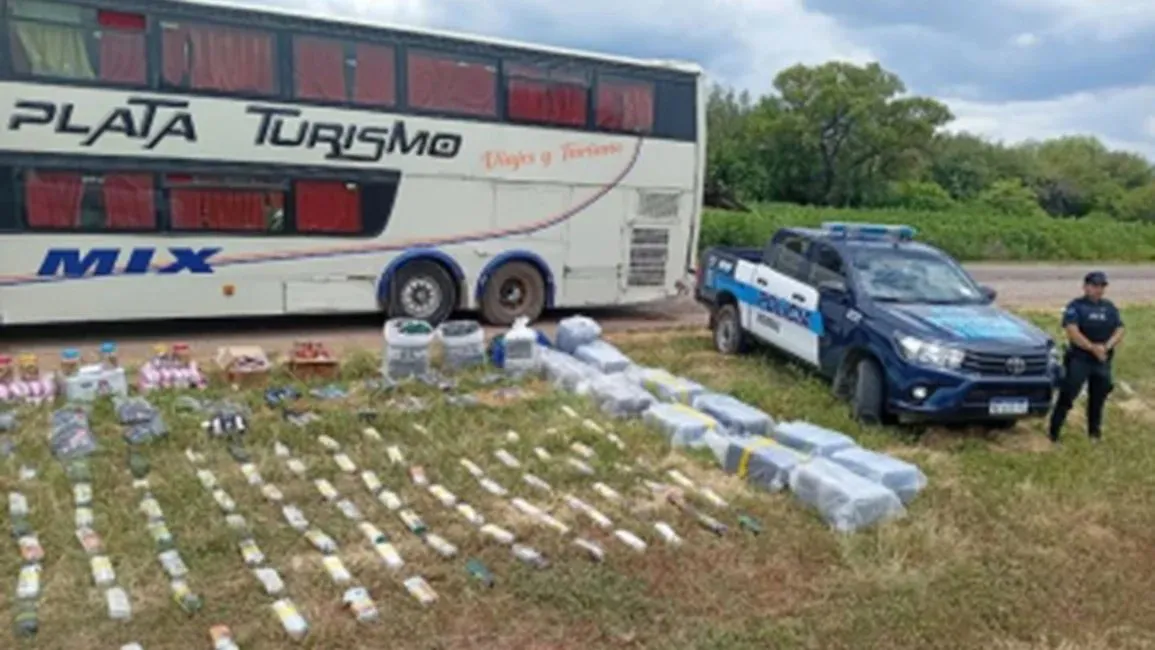 multimedia.normal.b76e9b0aac1804a4.Y29udHJhYmFuZG9fbm9ybWFsLndlYnA=