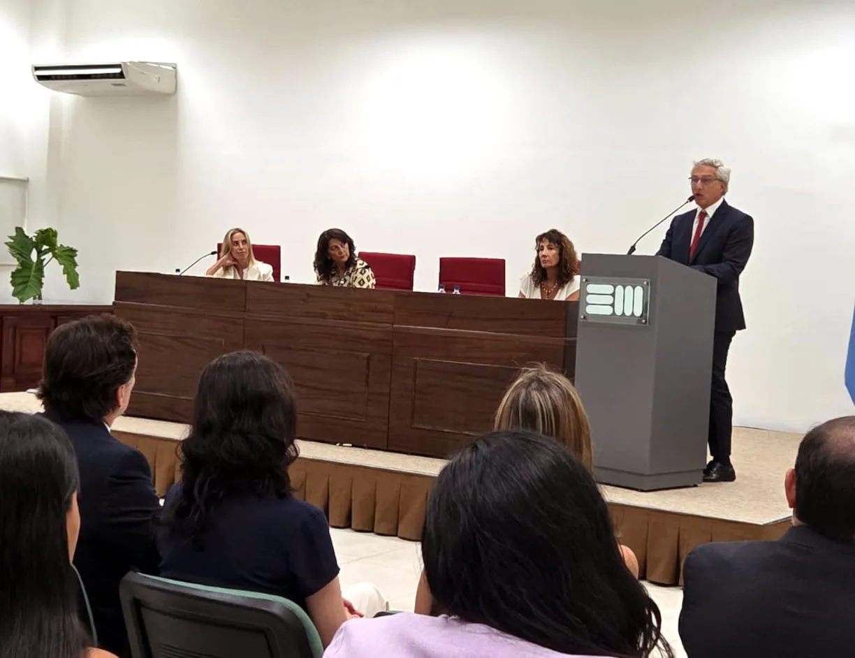 Escuela Magistratura