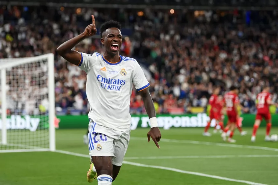 Con gol de Vinicius, Real Madrid le ganó la final a Liverpool y gritó campeón