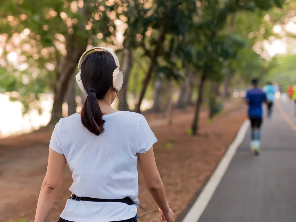 caminata con música