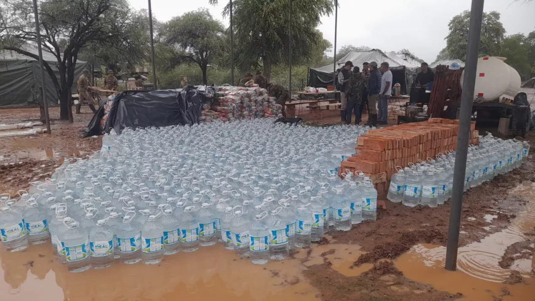 Traslado damnificados río Pilcomayo 03