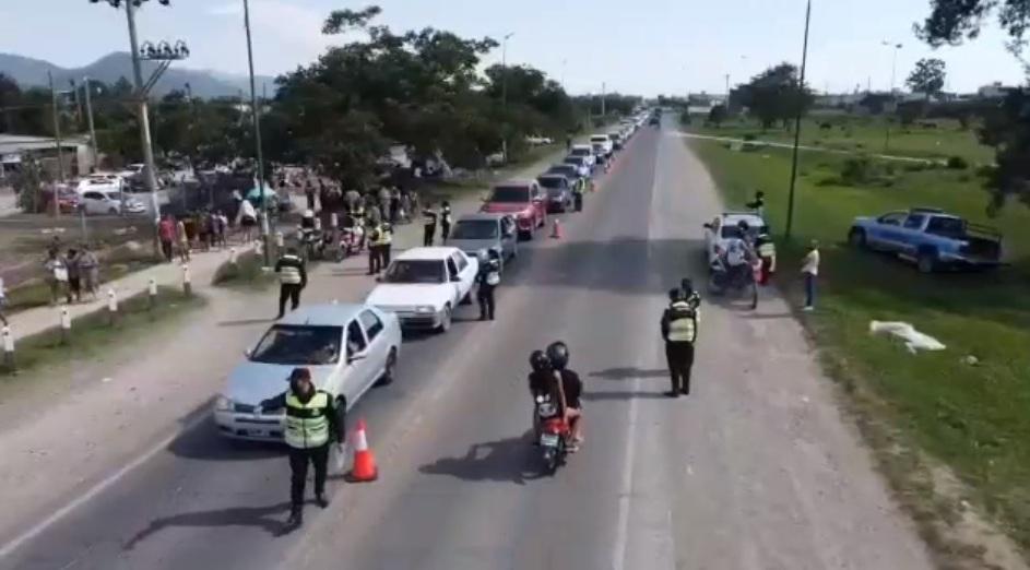 Vaqueros colapsó  , lamentable el operativo policial