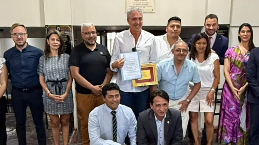 Dr. Salgado - Reconocimiento