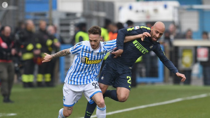 10-FAVELA FRENTE A MARACANA