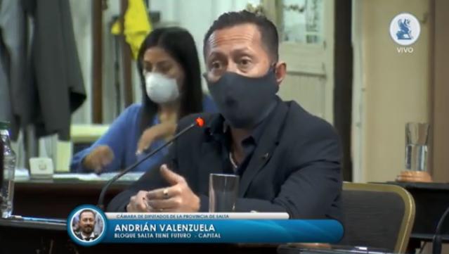 adrian valenzuela barbijo