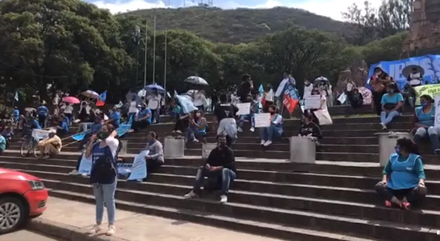 marcha impuestos grandes riquezas