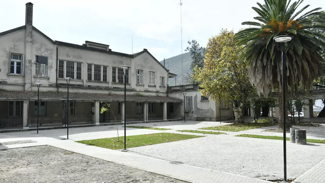 Sáenz y Durand recorriendo obras 02