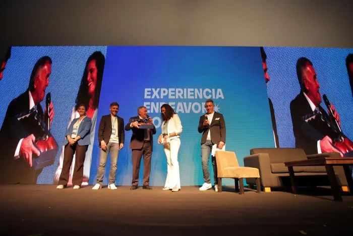 experiencia endeavor 