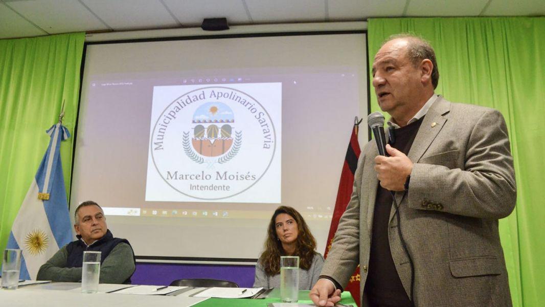 "Constructoras" en Apolinario Saravia 03