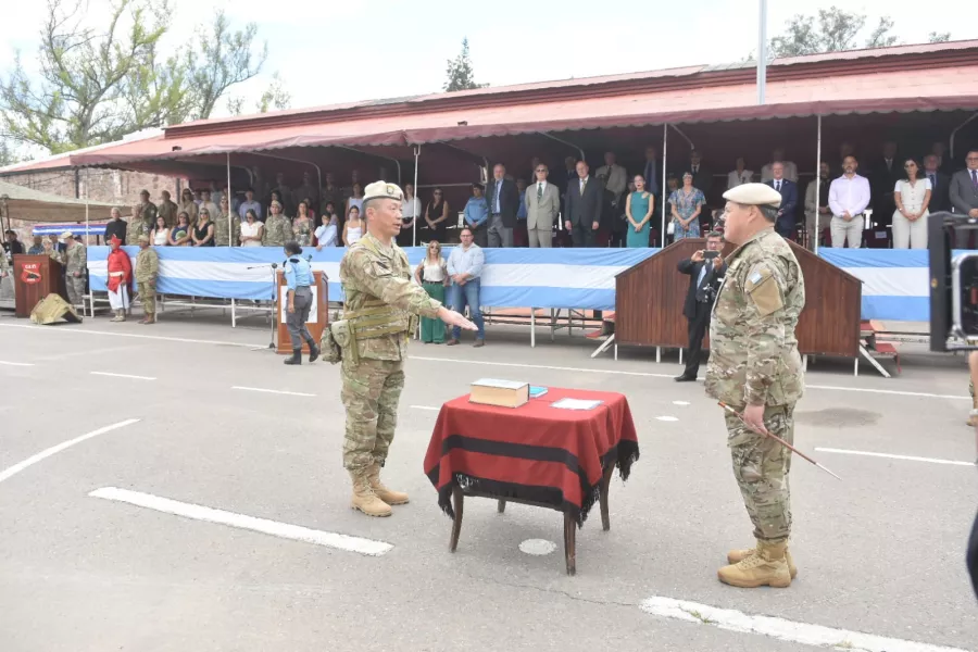 Cambio de mando de la Vª Brigada de Montaña 01