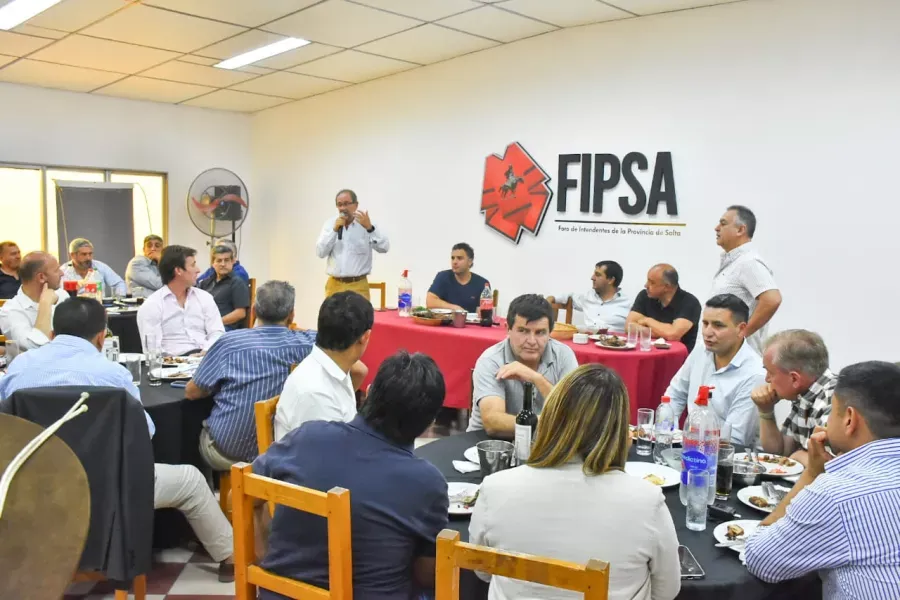 Camacho reunión intendentes