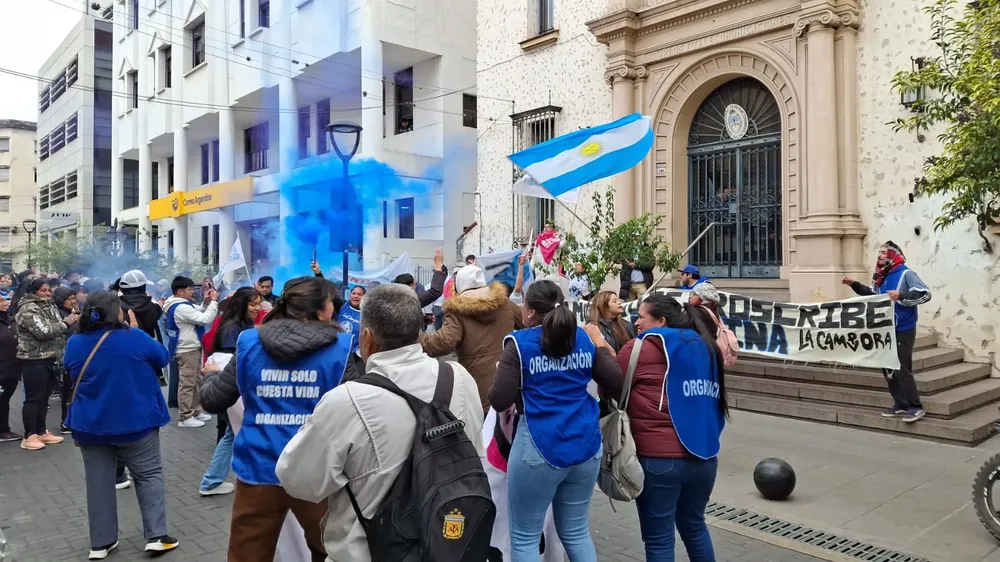 9193c680-5563-4e8b-8c5b-f57069d92ef4