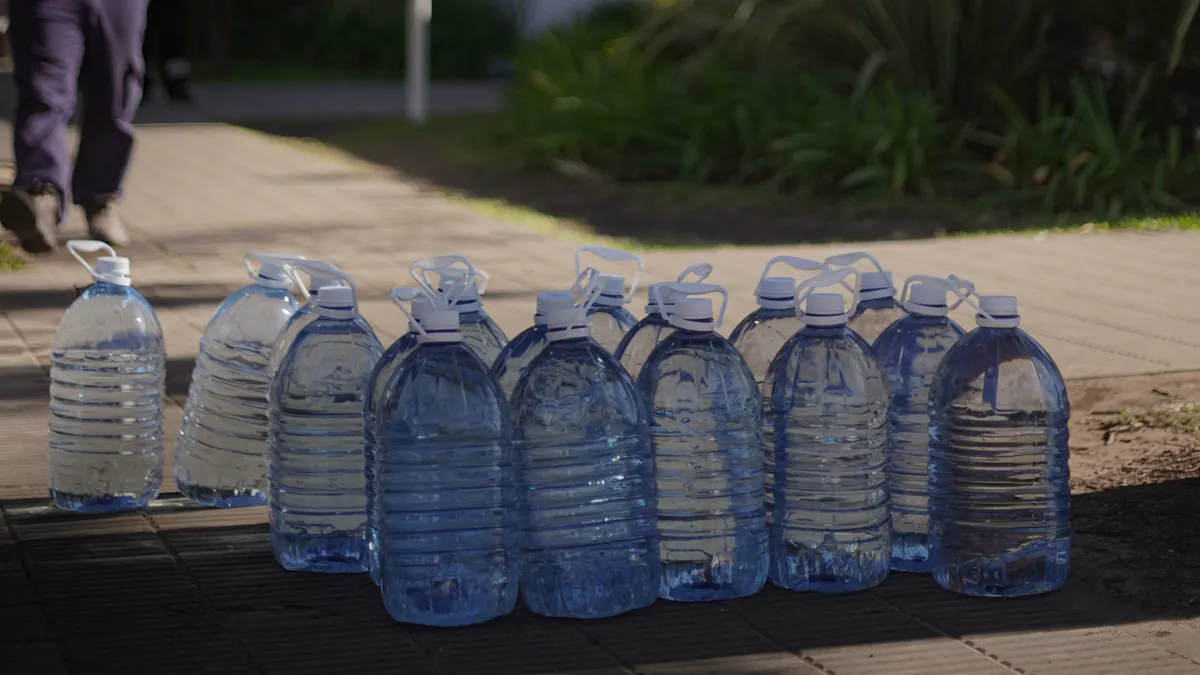 Bidones plásticos para agua y combustible económico - Nuevo Milenio