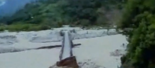 puente caido en Los Toldos