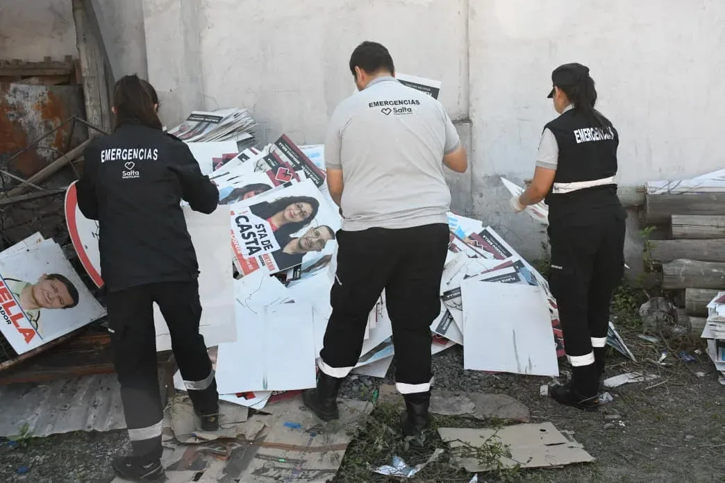carteleria politica reciclaje