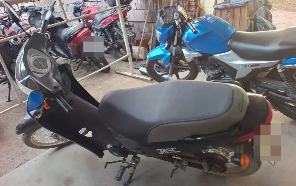 Motocicleta recuperada 02