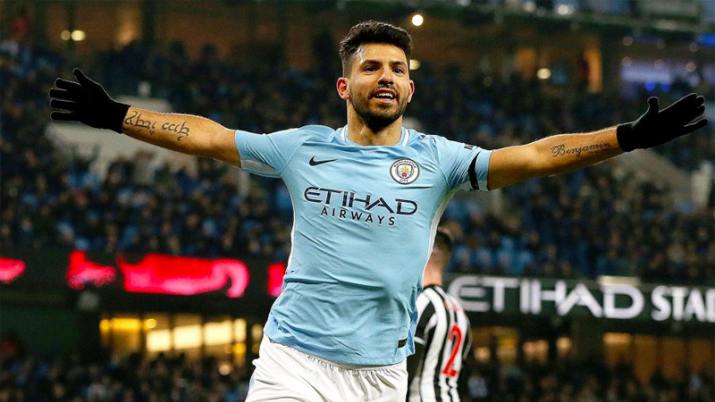 10-FAVELA FRENTE A MARACANA