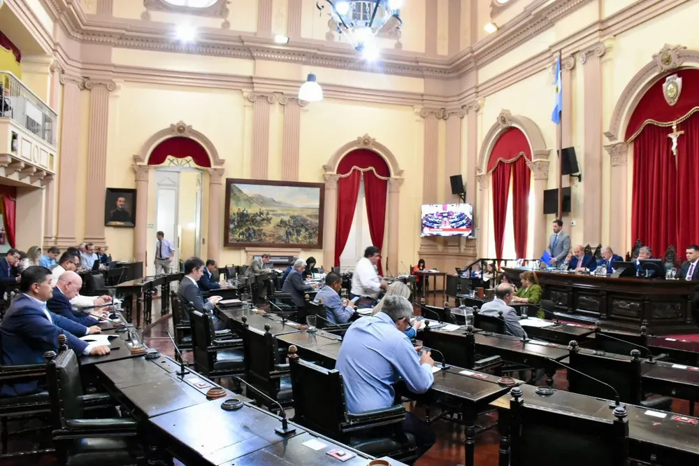 senador octubre 2025