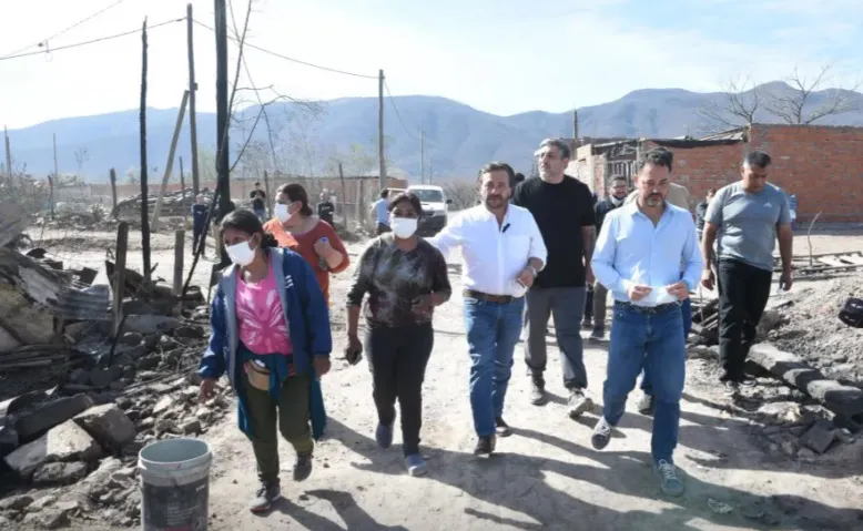 SAENZYDURANDINCENCIOVESTIDOSIGUAL.2