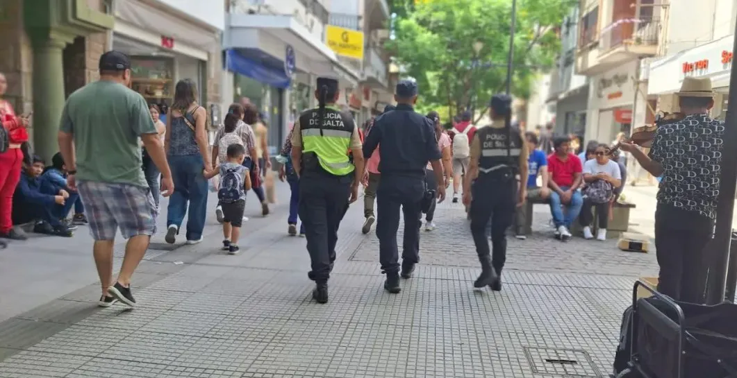 policias