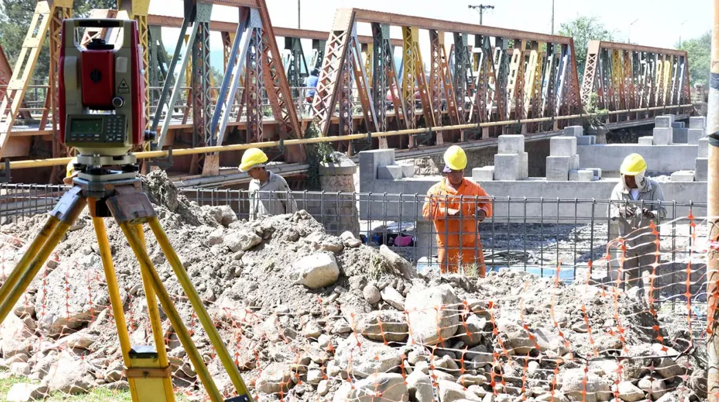 vaqueros obra puente (2)