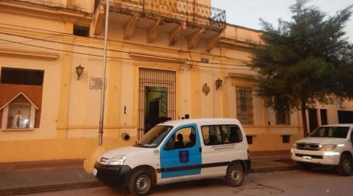 agente penitenciario