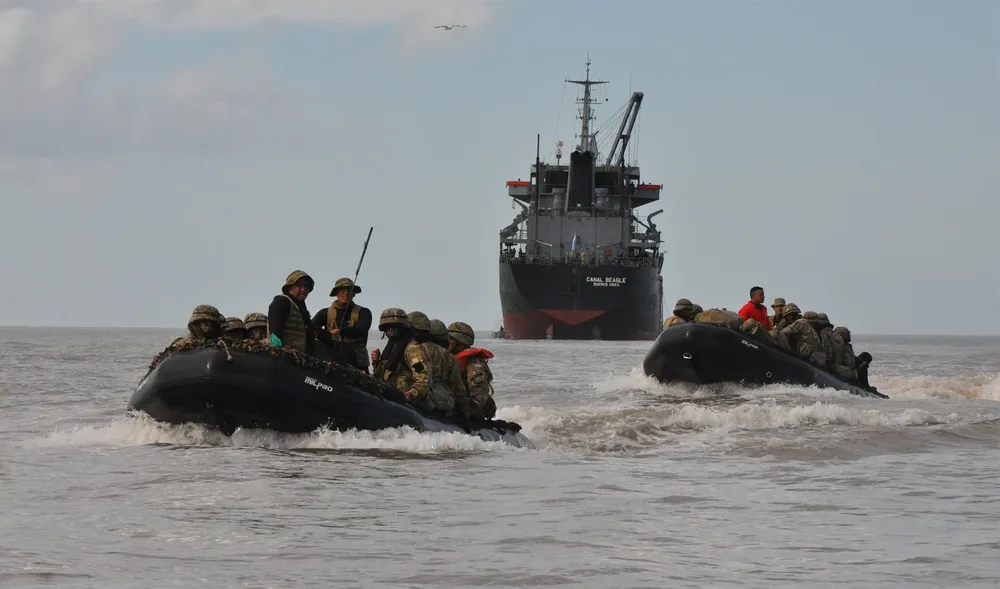 Teniente de Fragata Francisco Nicolás Rojo 04